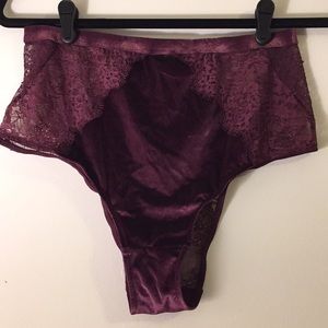 VICTORIAS SECRET HIGH WAISTED DREAM ANGELS PANTY
